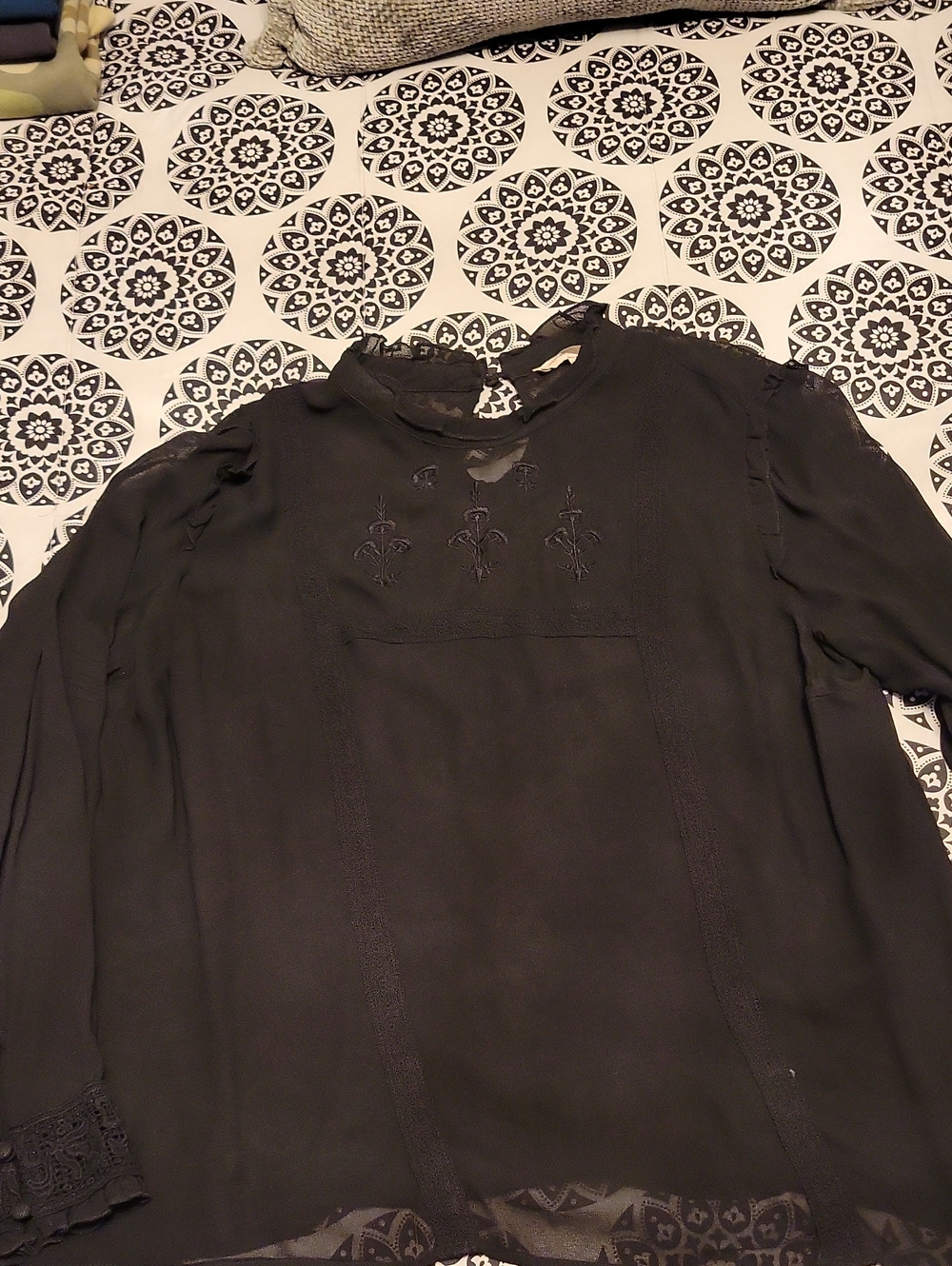 Forever 21 Black Embroidered Long-Sleeve Blouse